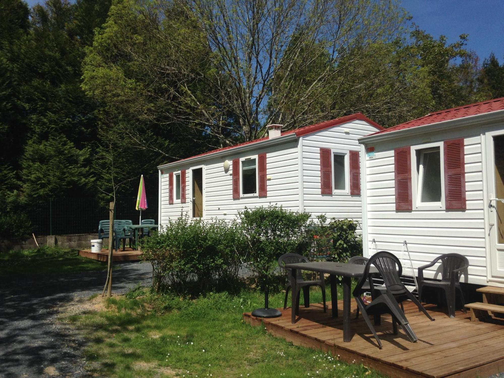 Camping Le Ruisseau Saint-André-de-Seignaux Exterior foto