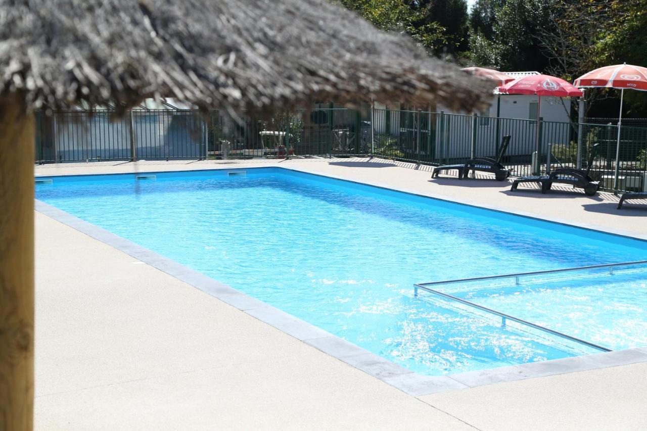 Camping Le Ruisseau Saint-André-de-Seignaux Exterior foto